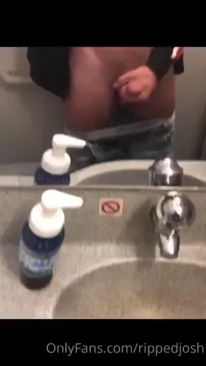 I got so hard on my flight this morning my cock was so hard amp about 