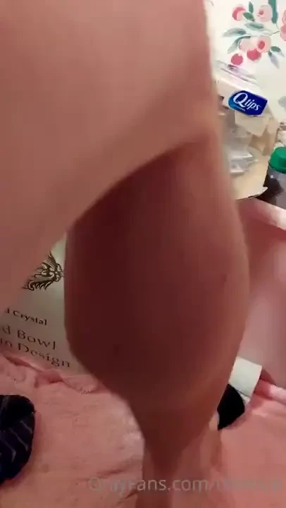 Big calf pump from walking today sorry for the messy bathroom 