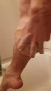 I had a subscriber request to rub my calves with oil and flex them