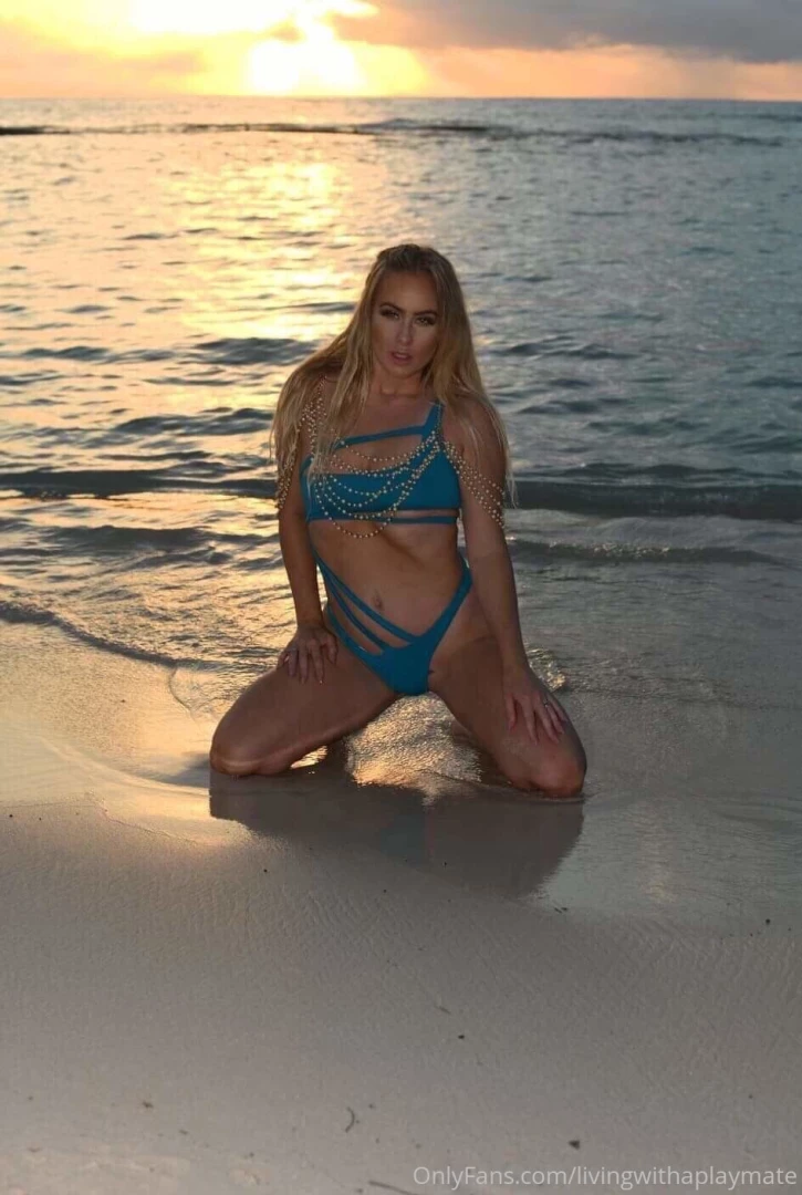 Join arnakarls right now and get a free sex tape or squirt video hurry part 5 