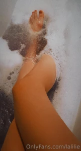 I want you to join me in the bath and lick my feet i want you to suck