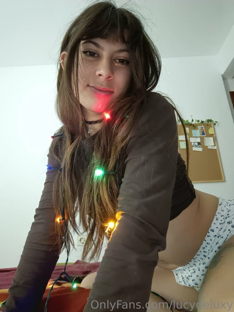 I wish you a merry christmas if u wish leave me a tip and i leave you 