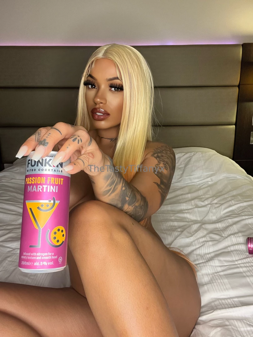 Do you love baddies ruling the bed 