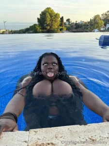 Sub my favorite bbw girl on of teedaley she is doing livesteam and part 1