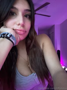 What color do u think they r dm me for the right answer