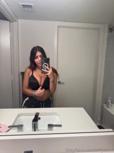 Wanna give these juicy tits some treats