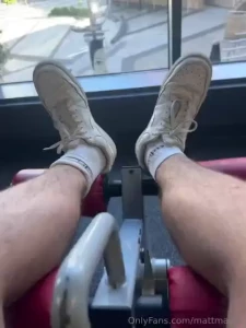 Gym on sunday morning when everyones horny and hungover is pretty