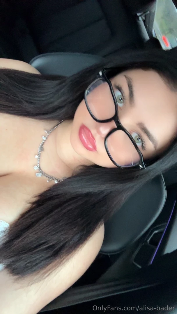 Findest du die brille steht mir 