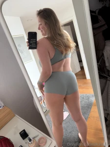 I closed my eyes just for a moment but it felt like i wandered far part 1