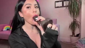 How do i look with a bbc in my mouth i ve wanted a black dildo for the