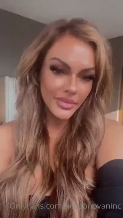 Happy saturday lovers who is playing with me tonight 