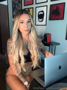Hey baby it s up to you i m available