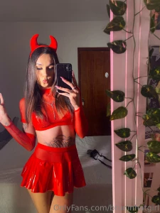 Bruninhatgirl part 4