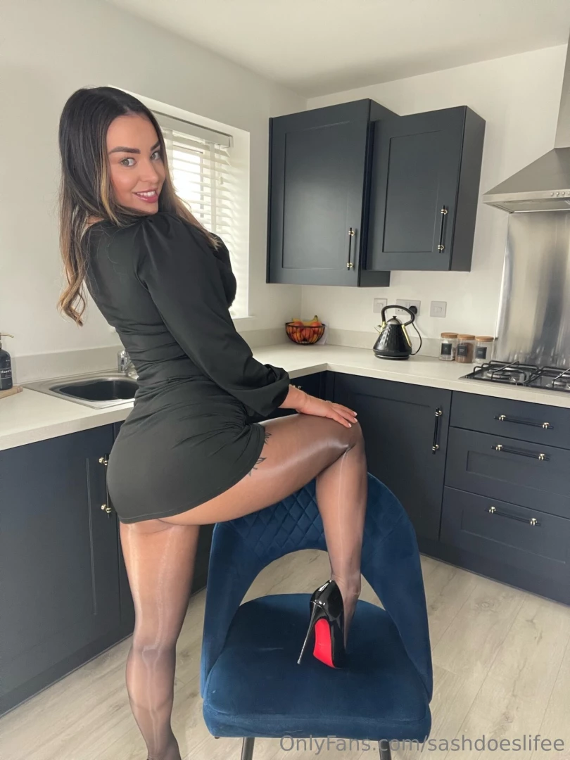 75 heels 25 lace 100 exclusive on my other page https onlyfans com 