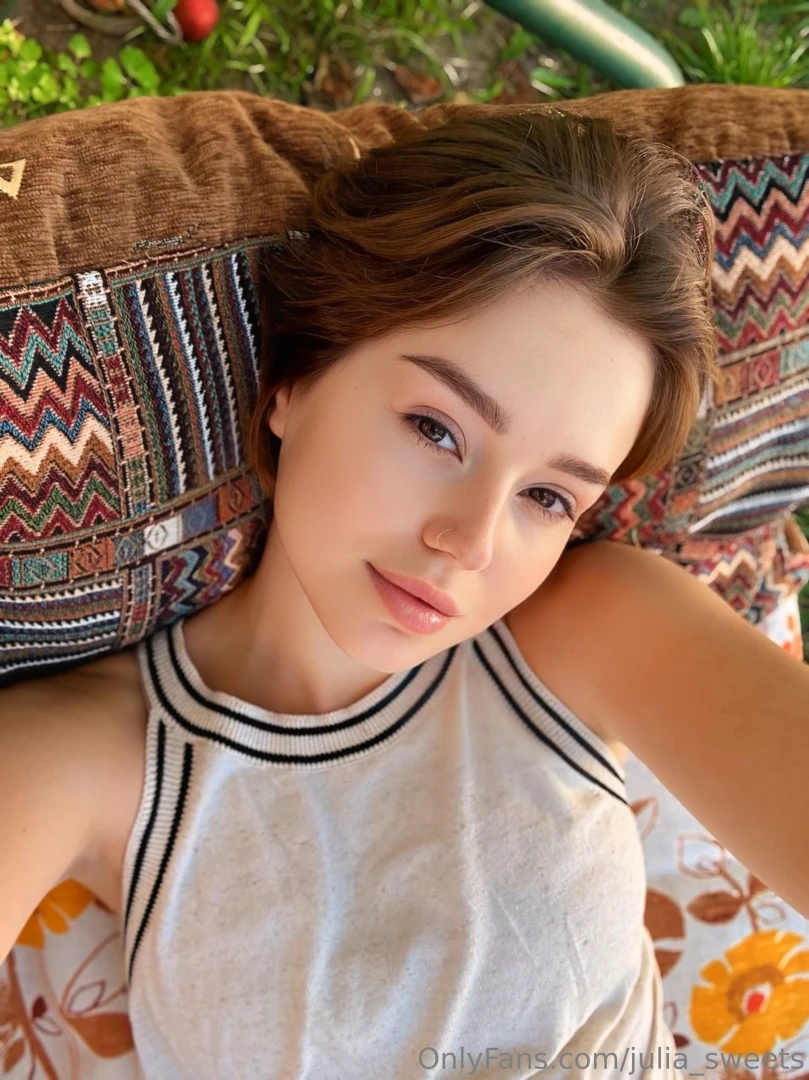 Laughter is the secret ingredient to a happy life fill your days with 