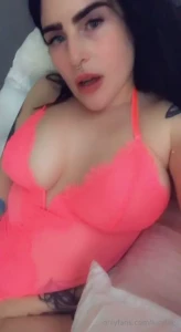 lucyloe - Sooo fucking horny today can t wait to get one of these builders 