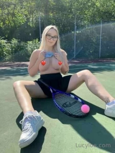 Free free free she s online and horny now https onlyfans com miss