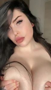 Moaning freakz 100 likes and i ll post the uncensored version