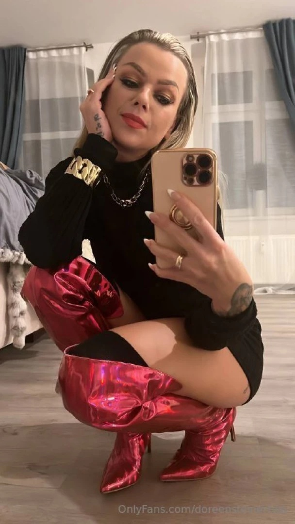 This look screams trouble 