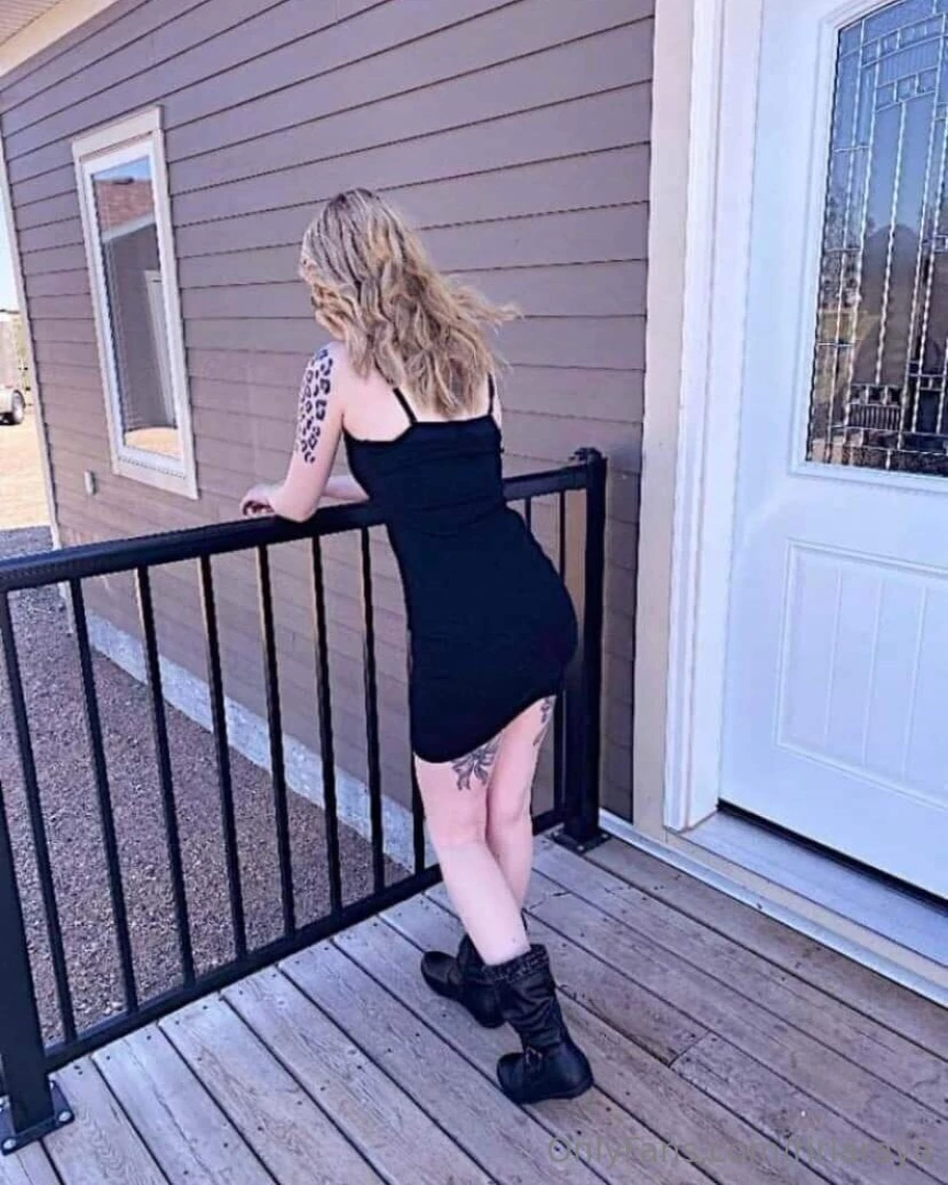 Hi guys i m answering questions today so you can msg me asking 