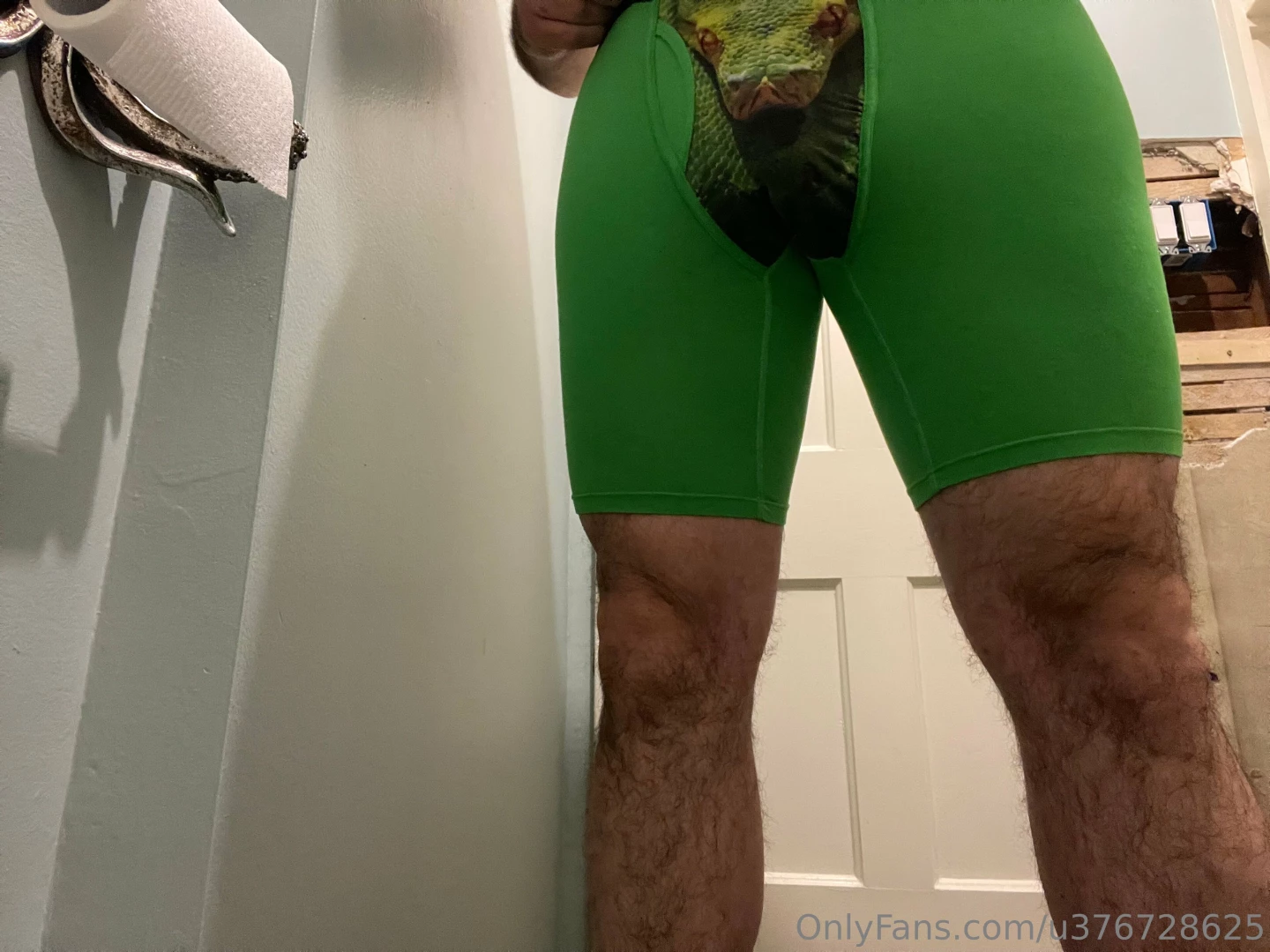 I m thinking of making my first video tomorrow who wants me to pet my part 1 