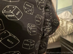 Who wants to roll this dice