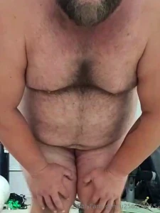 Screen filling toy movies - pushed my round belly in a square frame