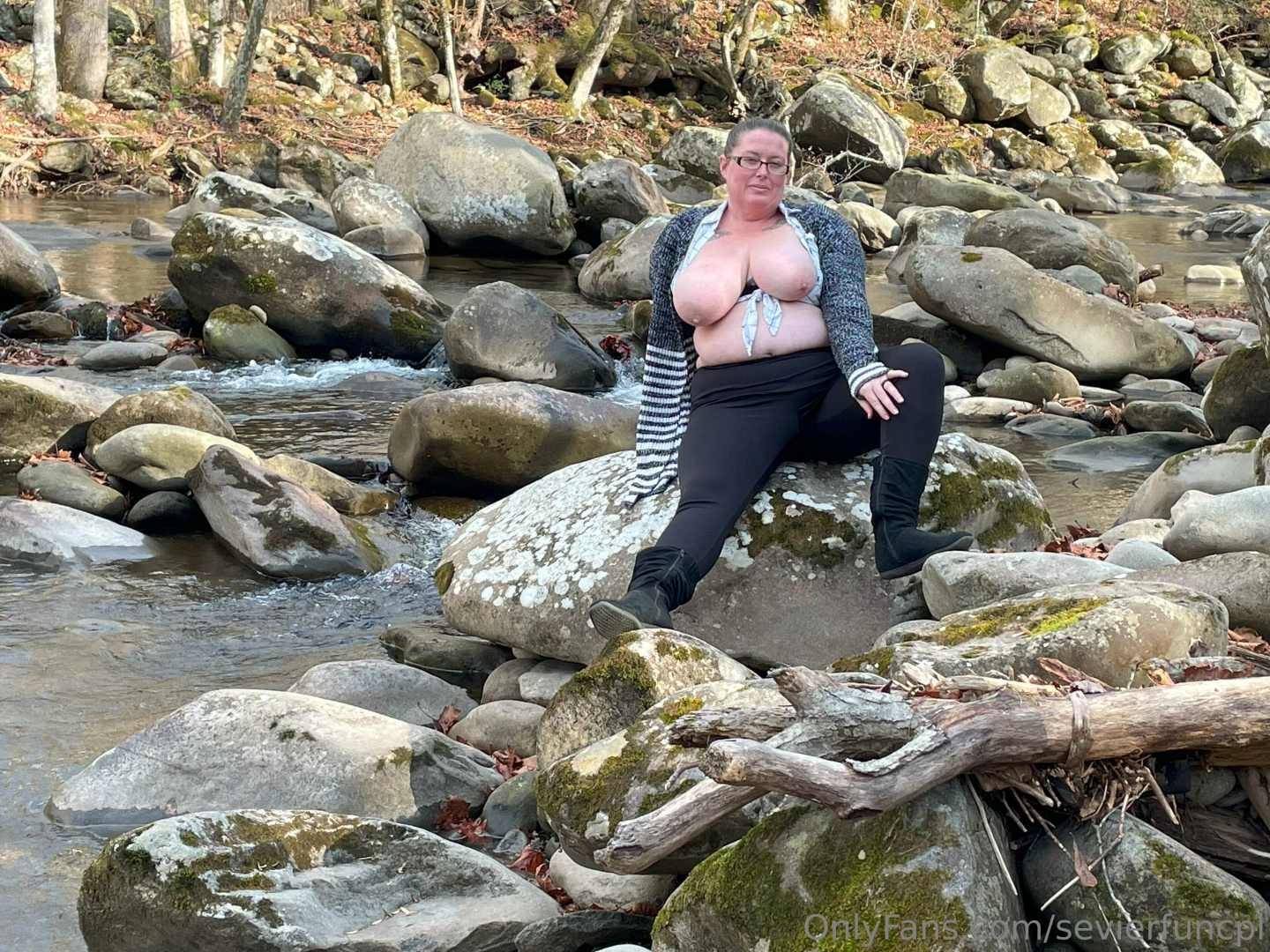 Let me know what you think about my hiking outfit part 2 