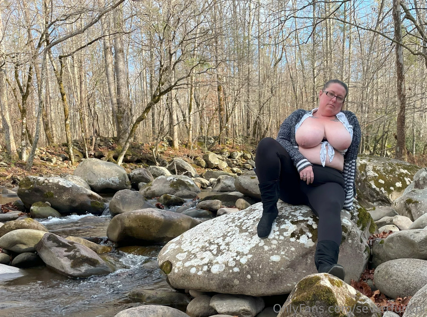 Let me know what you think about my hiking outfit part 1 