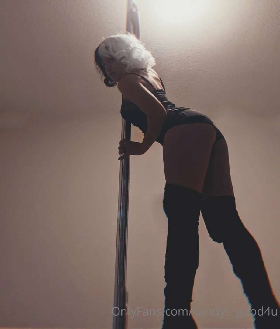 More for more pole pics 