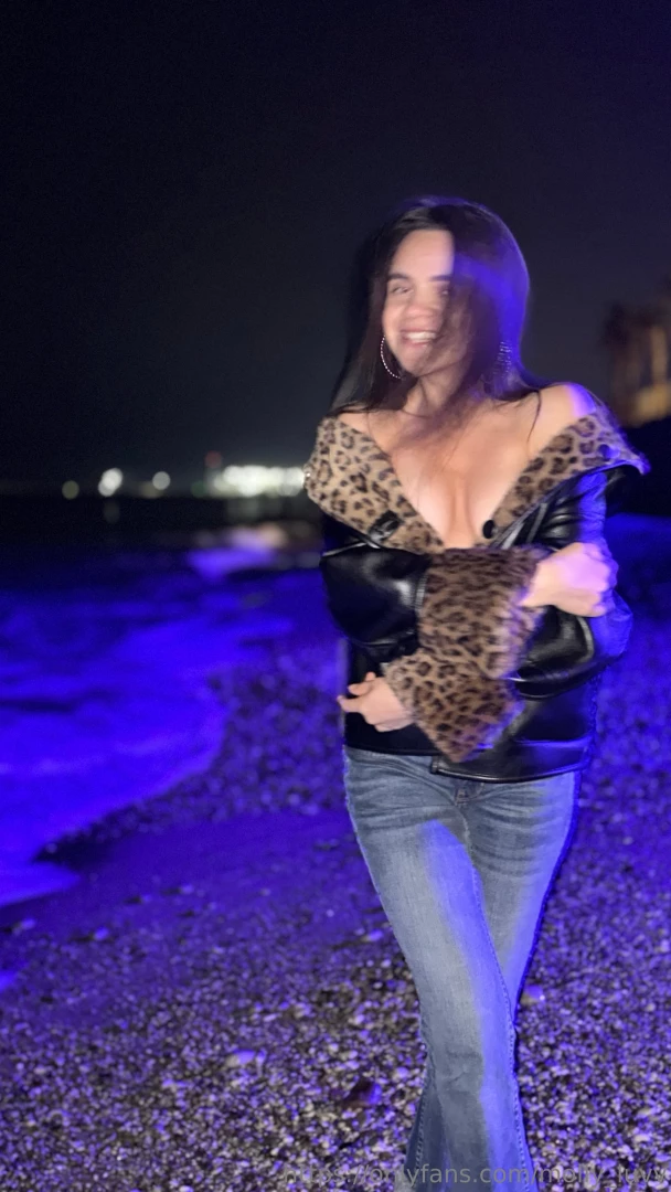 Night beach me in a fur coat looks like someone s breaking the dress part 1 