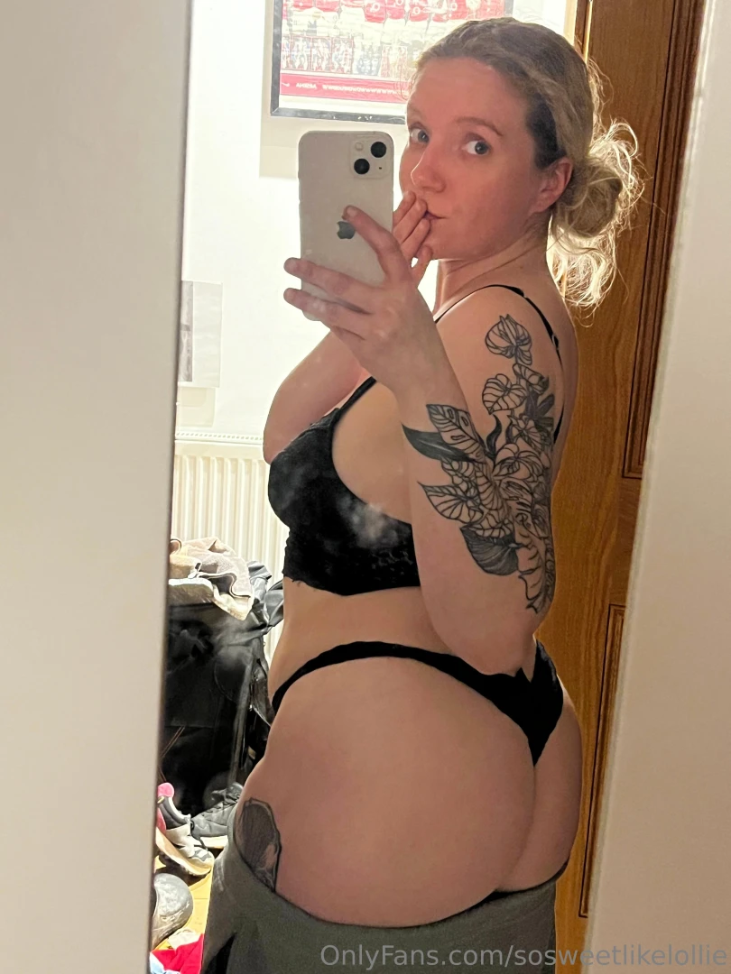 Wanna help me i need to get dressed but i have other ideas in mind 