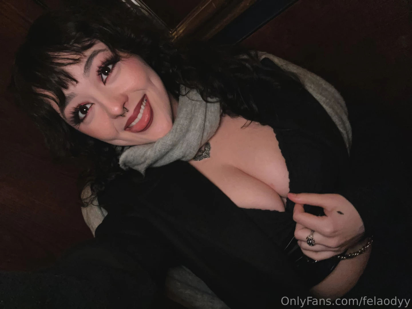 I was to fucked up last night to send them out but i took topless pics 