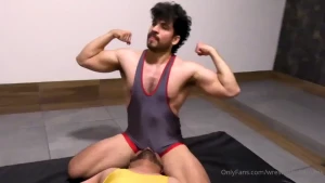 This sunday kurtbertowrestler and i are going to roll around can he