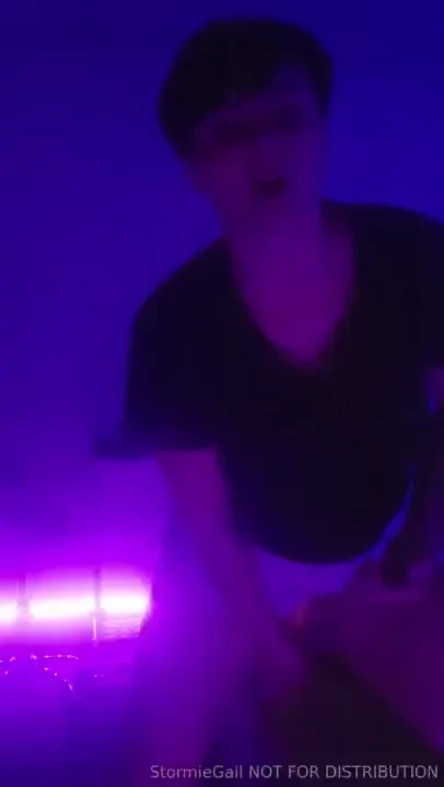 A little quicky with a massage tool 