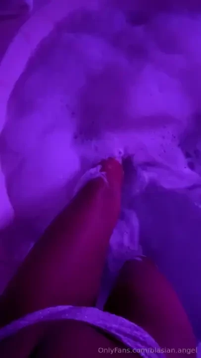 This was the most slippery jacuzzi 