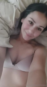 Con su mirada fascinante y su sonrisa irresistible allisonlove86 es