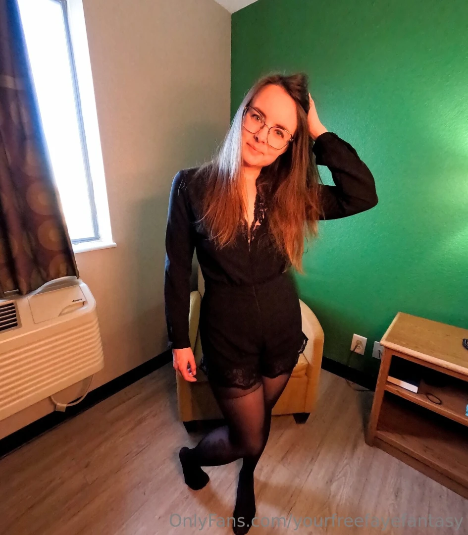 Pretty girl gets dressed up part 4 