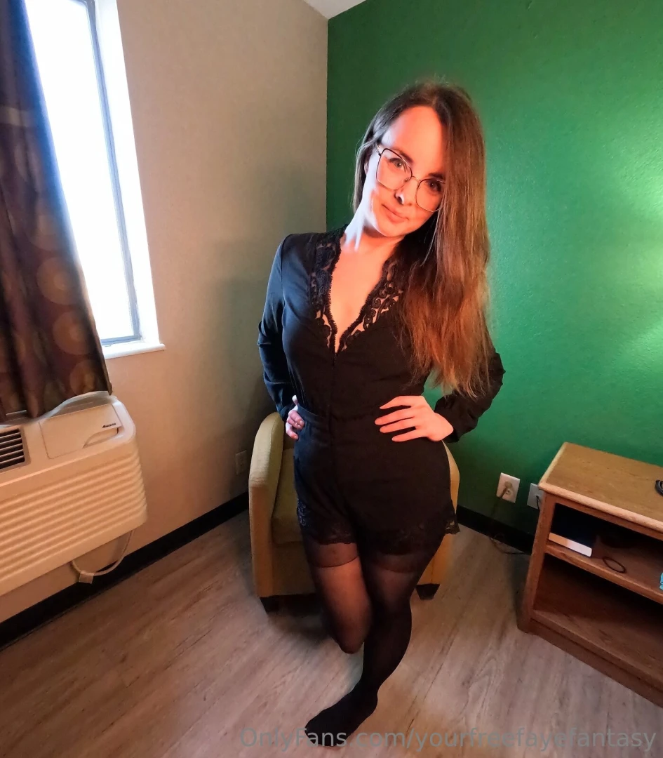 Pretty girl gets dressed up part 2 