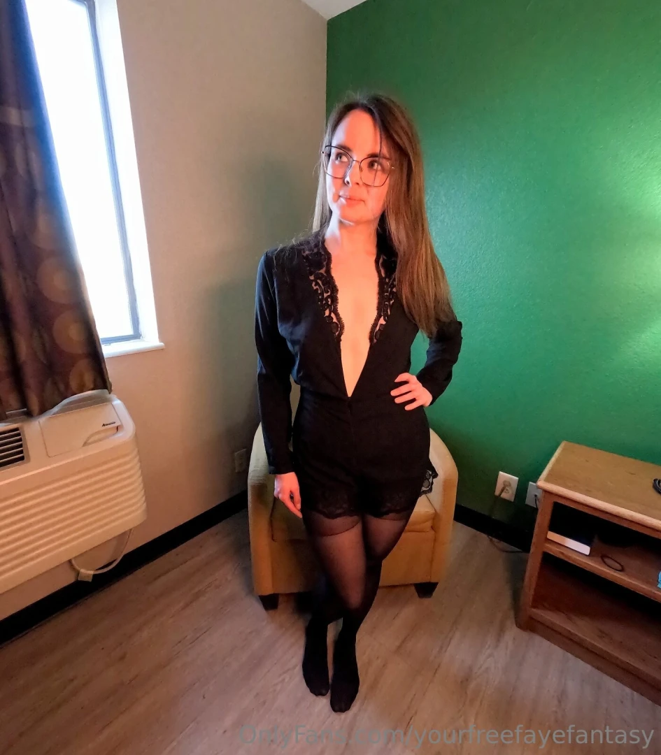 I feel absolutely sexy in this outfit part 2 