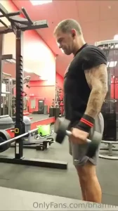 Burning out those arms at the end of a workout getting all hot and