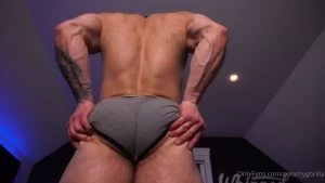 Muscle jackoff