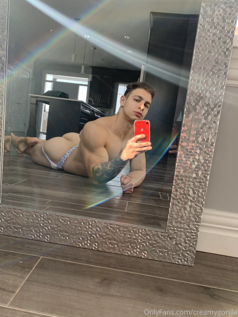 What a nice floor to take pictures on 