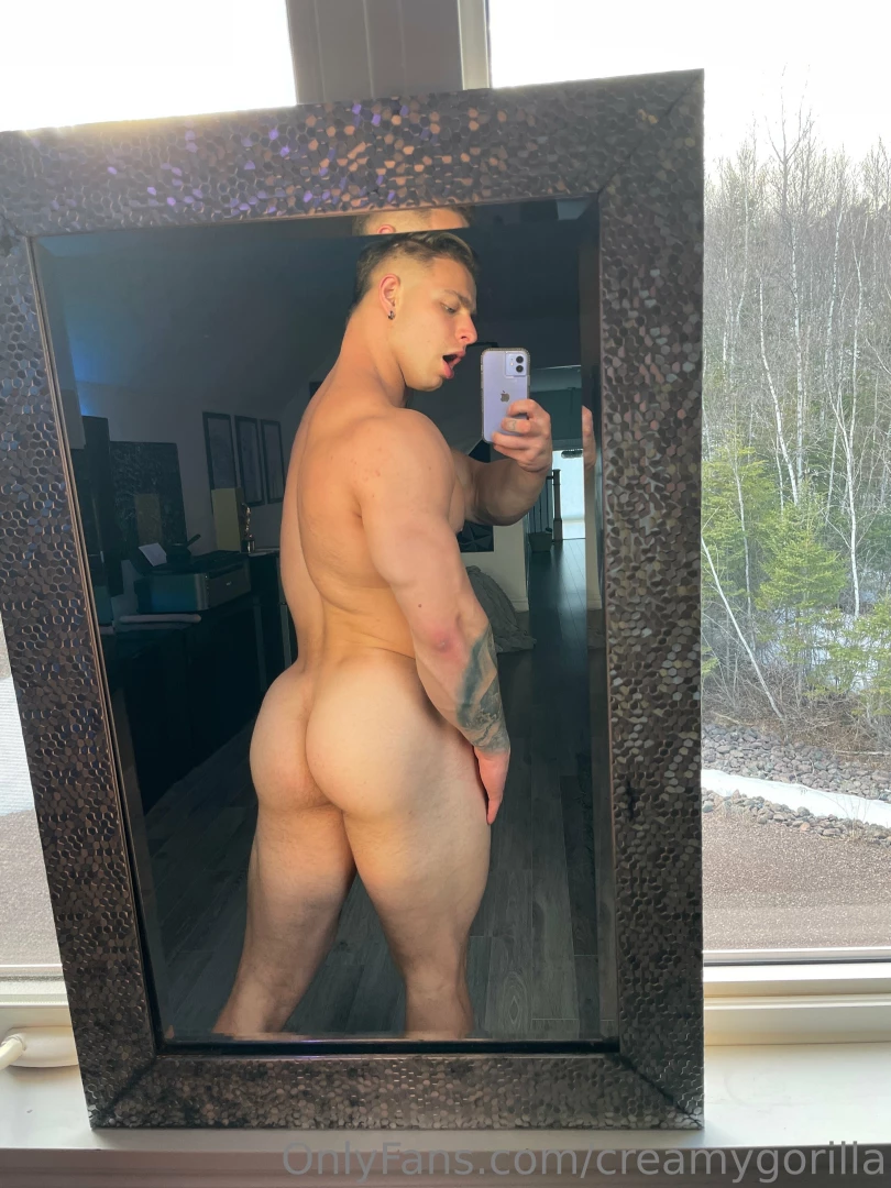 This lighting is hot af part 2 