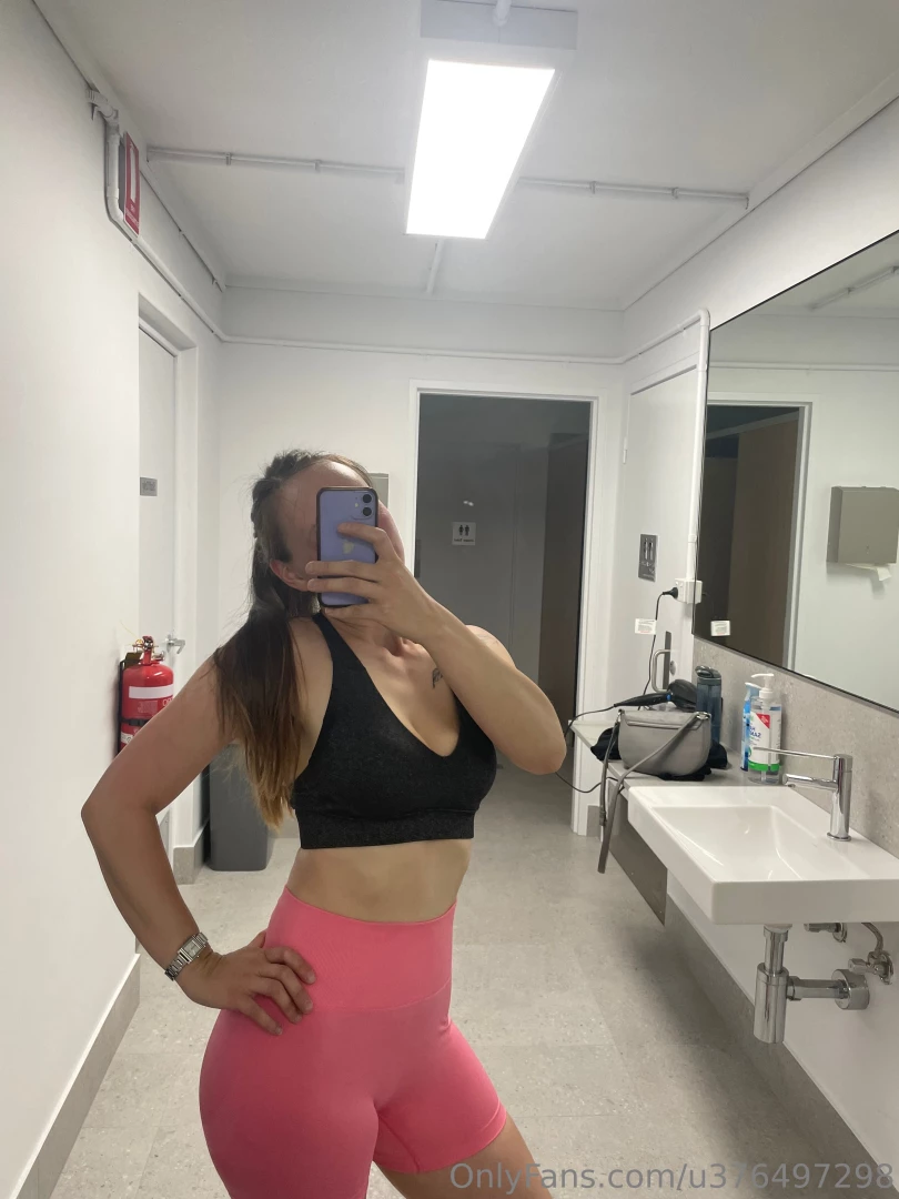 Swipe to see me all sweaty after a particularly physical gym session 