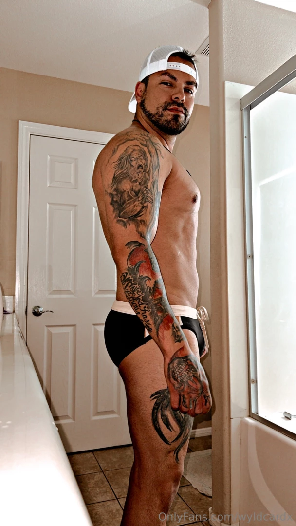Speedo and no speedo part 1 