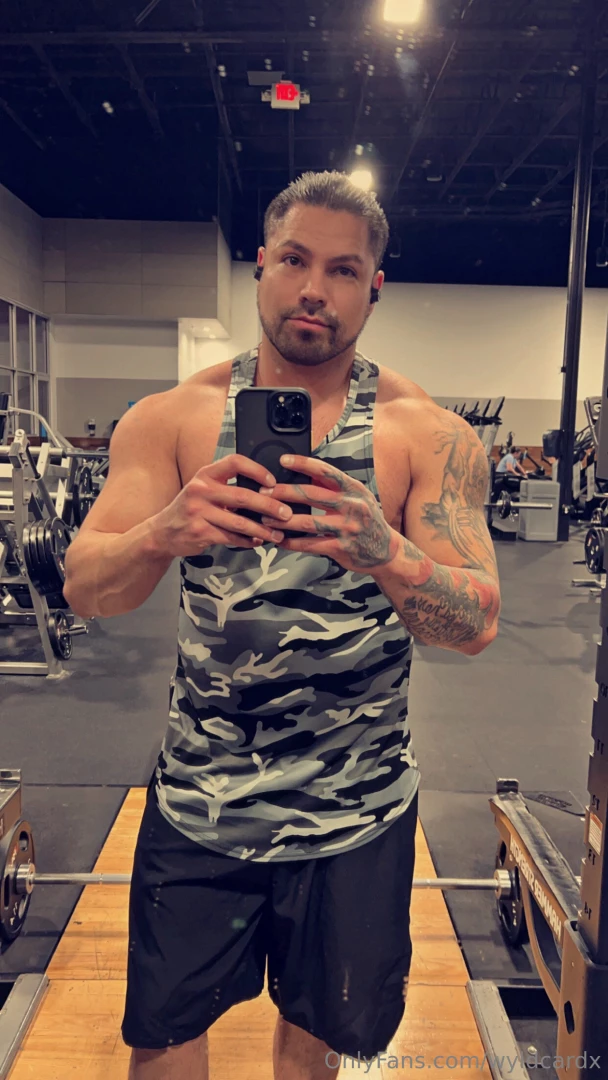 Great gym sesh to start the day 