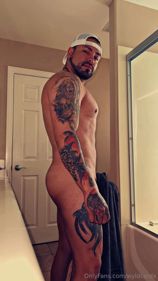 I ll be your towel rack 