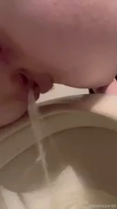 I had to piss so bad here i thought i wasn t gonna make it it would