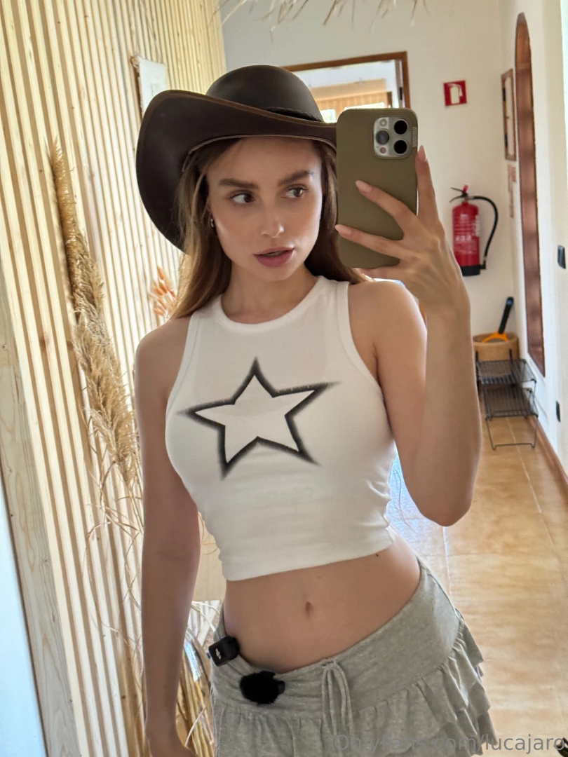 Dein favorite cowgirl 